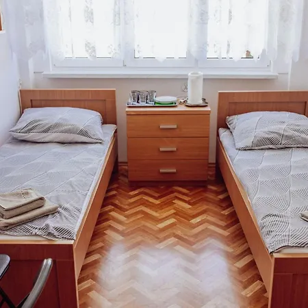 Kwatera prywatna Visitor *